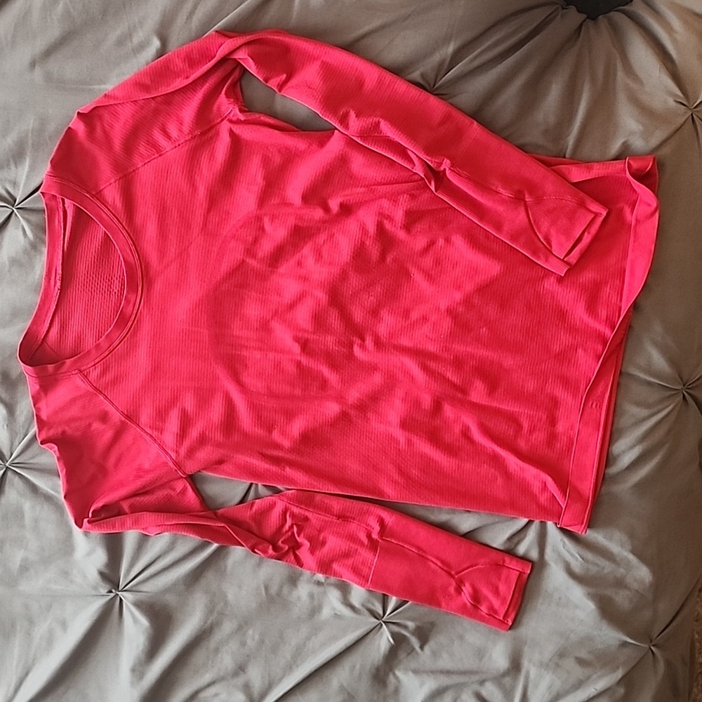 Lululemon relaxed swiftly top